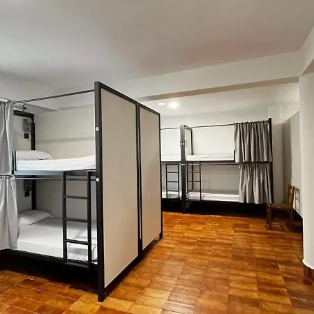 Akarregi-kanpaia De Peregrinos Hostel *