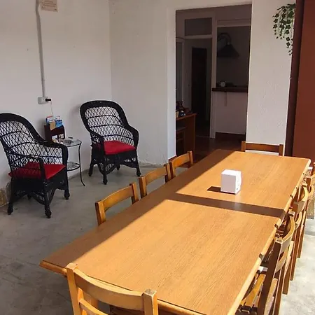 Akarregi-kanpaia De Peregrinos Хостел